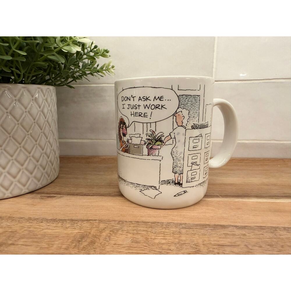 VTG‎ Hallmark "Don't Ask Me, I Just Work Here" Coffee Mug